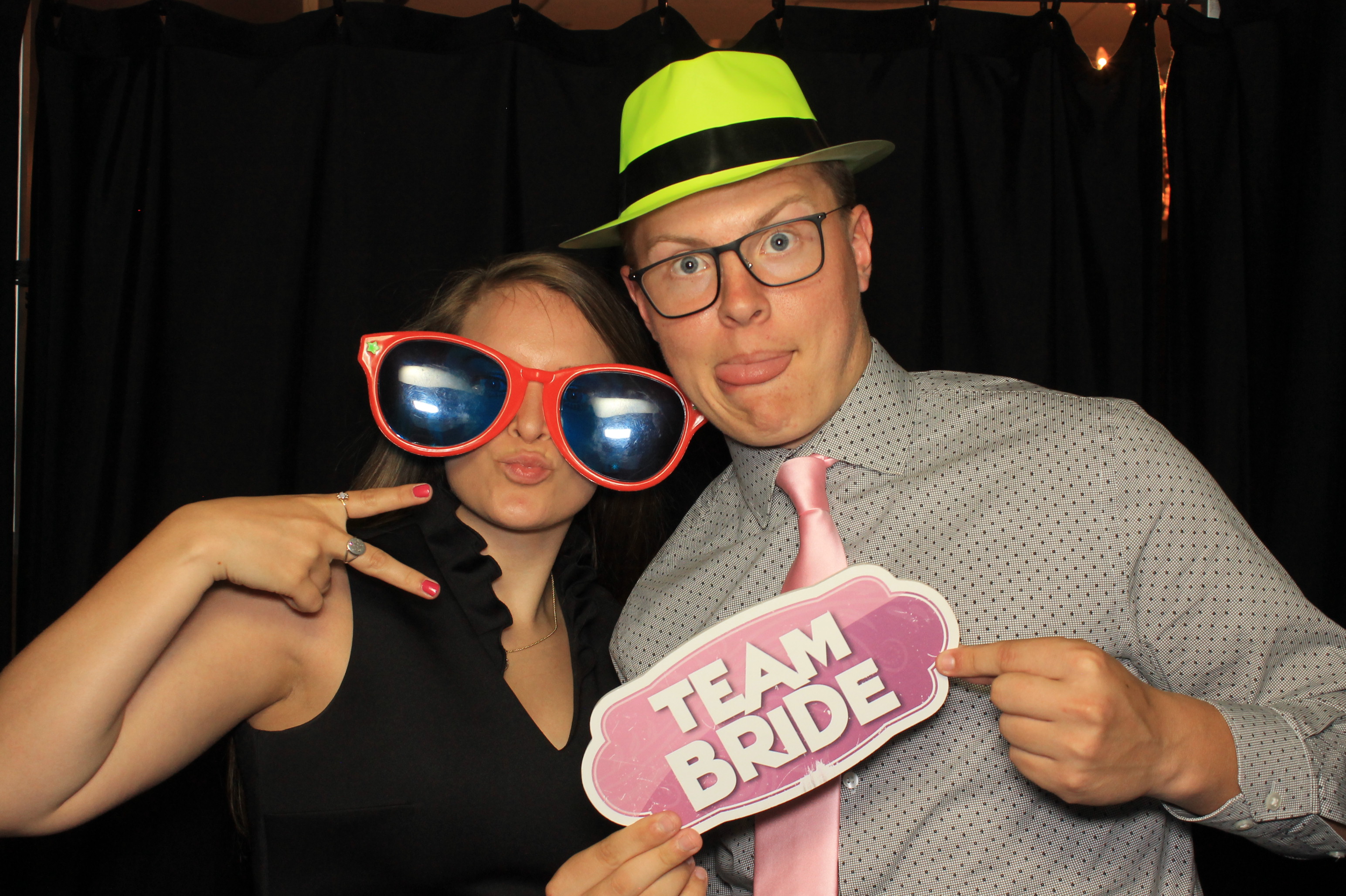Meredith and Doug Wedding | View more photos from the event at gallery.photoboothcincy.com/u/PhotoBoothCincy/Meredith-and-Doug-Wedding